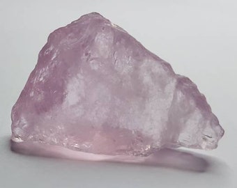 Cristal de Morganita Rosa Bruto de 66,80 Quilates, Pedra Preciosa Bruta