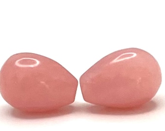 Par de cabujones de ópalo rosa en forma de lágrima: 3,50 cts, 6 x 8 mm, perforados en la parte superior
