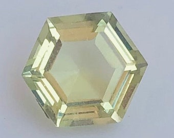1.75 Carat Lemon Quartz Gemstone: Faceted Haxogon Cut, 8mm