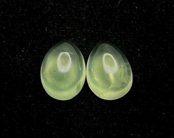 21.80Ct Natural Prehnite Pear Cabochon: Loose Gemstone (11.90x16x7.20mm