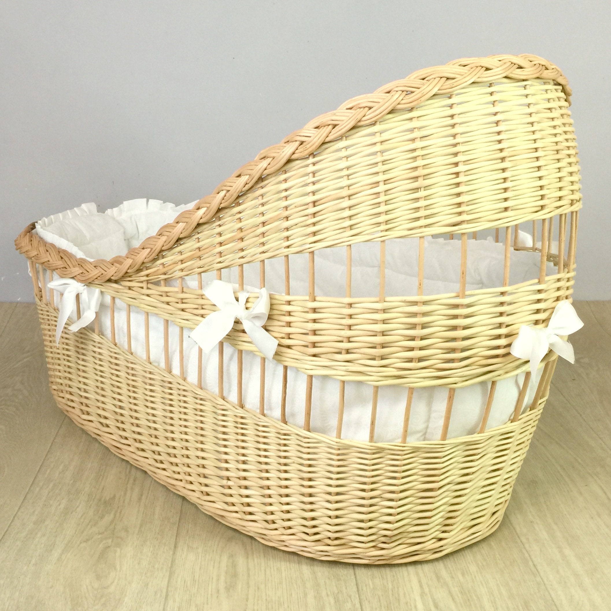 Moses basket. with mattress and white bumper Etsy
