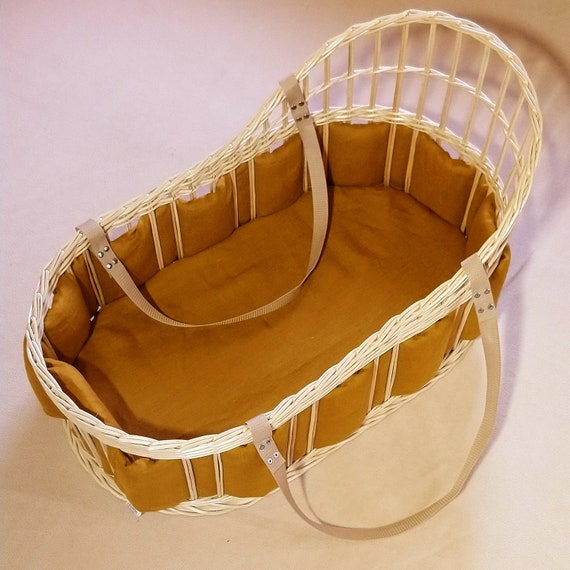 Moses Basket Bassinet With Bedding Mattress Soft Bumper - What Bedding Does A Baby Need In Moses Basket Moses Basket Bassinet With Bedding Mattress Soft Bumper - What Bedding Does A Baby Need In Moses Basket
