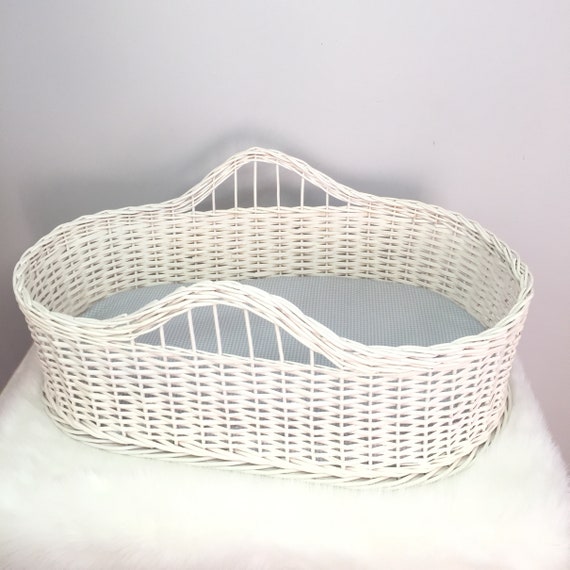 wicker bassinet mattress