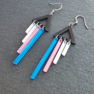 BRINCOS EUPHORIA | Brincos curtos Trans Pride