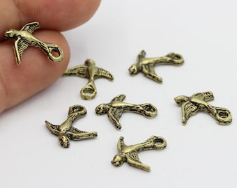 14x17mm Antique Bronze Plated Bird Charms  , Bird Pendants - TS393