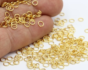 0.5 x 4 mm 24 k 光沢ゴールドメッキジャンプリング、コネクタ、ネックレスとブレスレットの金具 - GLD862