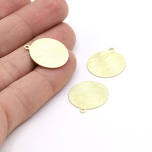 20x22.5 mm Raw brass Textured Round Stamping Blanks,  Round Disc Charms - RAW491
