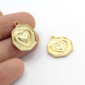18.5x22.5mm 24 k Shiny Gold Plated Heart Charms , Heart Pendnats , Necklace Findings  - GLD1503