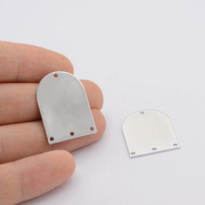 21x28mm Rhodium  plated  D Shape Charms  , 4 Hole,  RDM-578