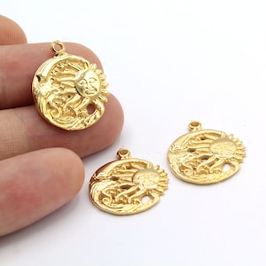 19x23mm 24 k Shiny Gold Plated Moon and Sun Face Pendant ,Sun Necklace, Moon Necklace ,Sun Pendants - GLD1343