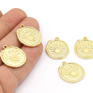 19x23mm 24 K Shiny Gold Plated Moon and Sun Face Pendant ,Sun Necklace, Moon Necklace ,Sun Pendants, Necklace Findings - GLD1434