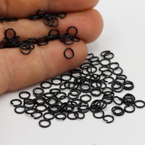 0,8x5mm Black Plated Jump Rings , Connectors - TS484