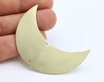 30 x 60 mm 真鍮製ムーンチャーム、ムーンペンダント、三日月チャーム、半円ペンダント、コネクター、真鍮製金具 - RAW323