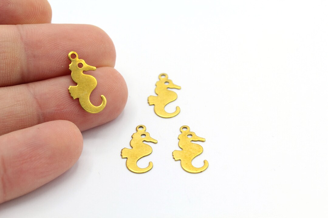 9 x 17 mm 真鍮製タツノオトシゴチャーム - RAW15 - Etsy 日本