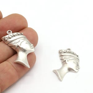 23x25mm Antique Silver Plated Pharaoh Charms, Antqiue Silver Plated Medallion, Medallion Charms, Medallion Pendant - TS856