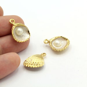 15x20mm 24 k Shiny Gold Plated Pearl Shell Pendants , Pearl Charms , Oyster Pendants , Necklace Findings - GLD-1333-3
