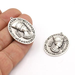 25x34,5mm Antique Silver Plated Pharaoh Charms, Antqiue Silver Plated Medallion, Medallion Charms, Medallion Pendant - TS857