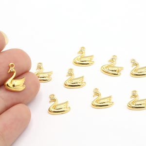 10x12mm 24 K Shiny Gold Plated Swan Charms, Animal Charms, Animal Pendants, Swan Pendants, Swan Charms - GLD2417