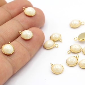 9x11mm 24 k Shiny Gold Plated, Plastic Stone Round Charms - GLD1425