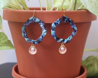 Mixed Blue Acrylic Wavy Oval + Pearl in Gold Shell Charm Earrings | Statement Earrings
