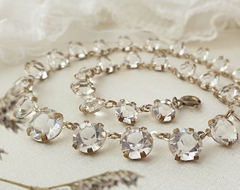 1930s Czech Glass Necklace: Antique Art Deco Glamour