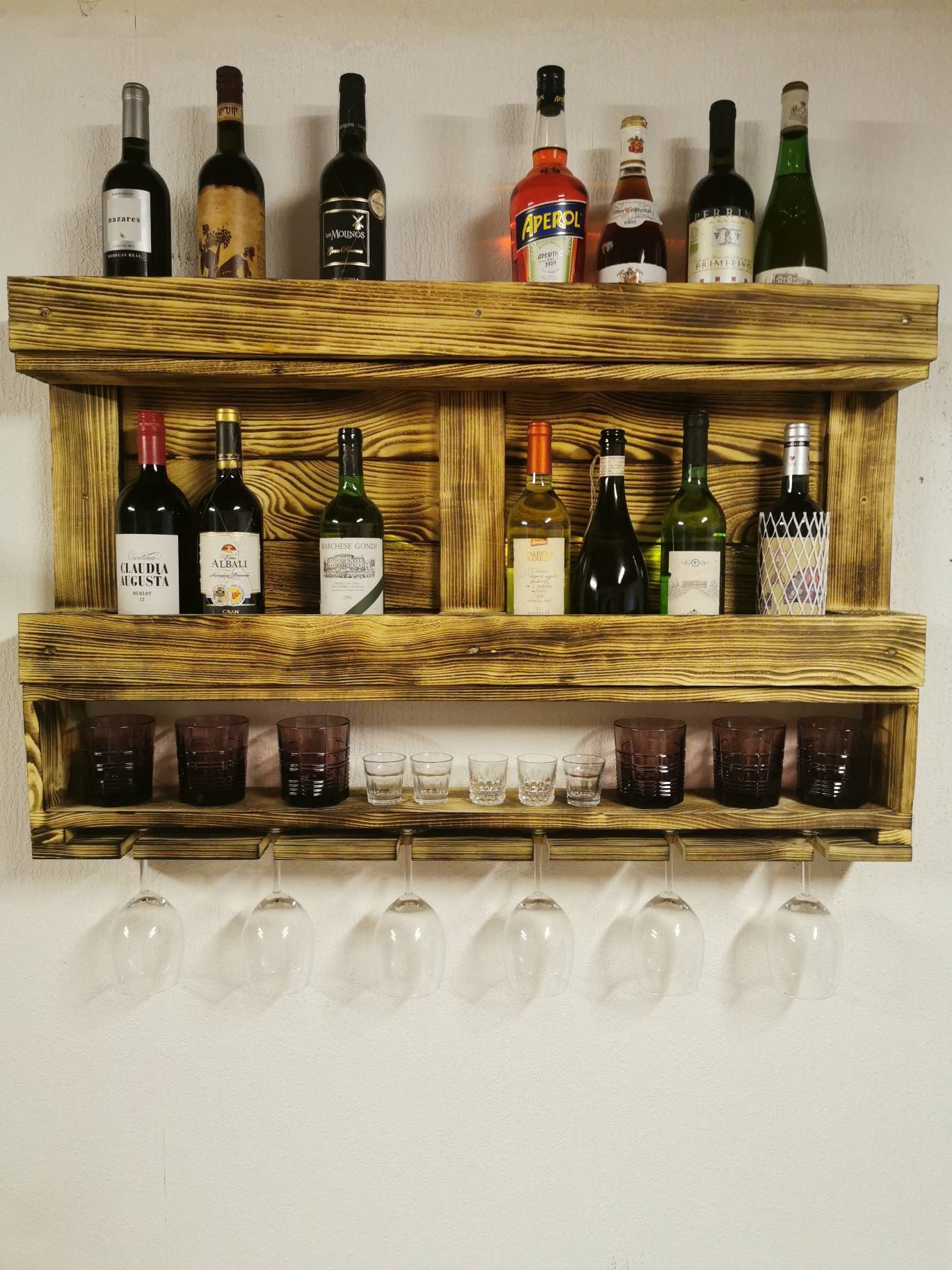 Yorbay Weinregal Palette beflammt Holz, Wandbar mit 4 Getränkespender Wand  Flaschenhalter Flaschenhalter, Vintage, Geschenk - Die Welt der Weine