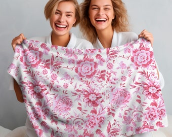 Vintage French Toile Blanket: Plush Pink Floral Velveteen Throw