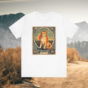 T-shirt unisexe à manches courtes en jersey, chemise de tarot orange chat tigré, cadeau pour amoureux des chats, t-shirt de carte de tarot mystique, chemise orange de maman de chat, le tarot du soleil