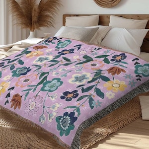 Floral Woven Cotton Blanket: Cozy Home Decor Throw with Fringe