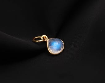 AA+ Rainbow Moonstone Charm, 14 k Gold Plated Charm, Natural Moonstone Charm, heart shape, Charm Pendant, Handmade Gold Charm