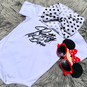 Baby Lil Bow Onesie , Onesie for Babygirl, Cute Onesies, Pretty Lil Bow , Pretty Bows, Bow Onesie, Bow Babe,