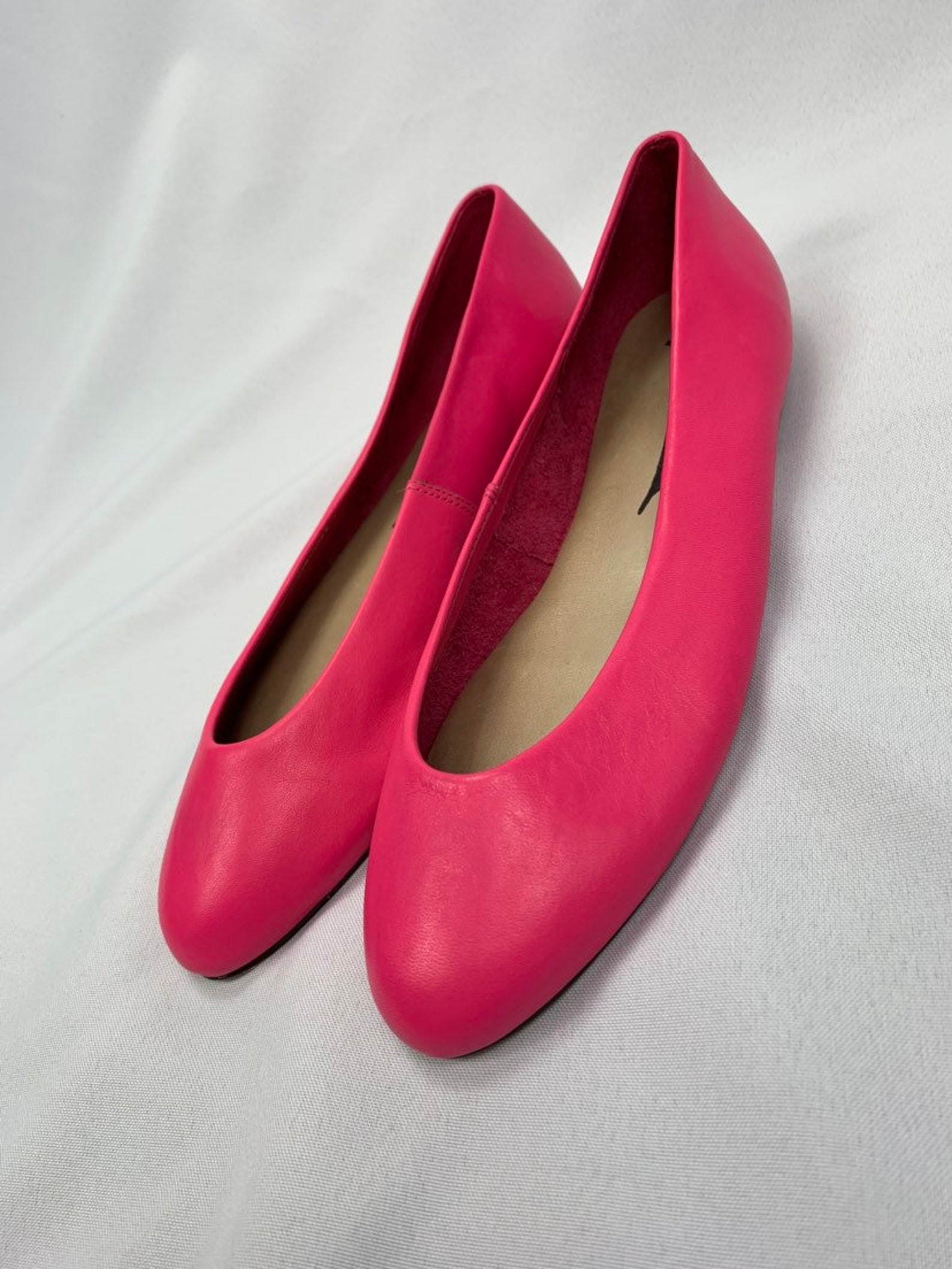 bright pink flat shoes