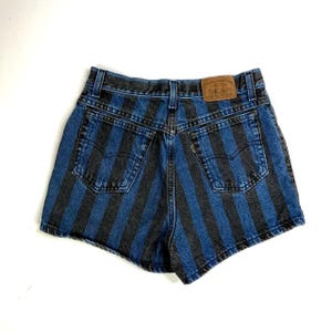 RARE 90s Vintage Levi’s 900 Series High Waisted Shorts, Black and Blue Striped Mom Shorts, High Rise Jean Shorts