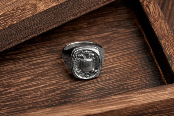 Silver Eagles signet ring. Solid ring with shield… - image 7