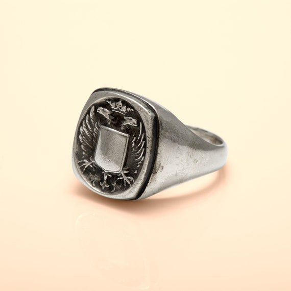 Silver Eagles signet ring. Solid ring with shield… - image 1