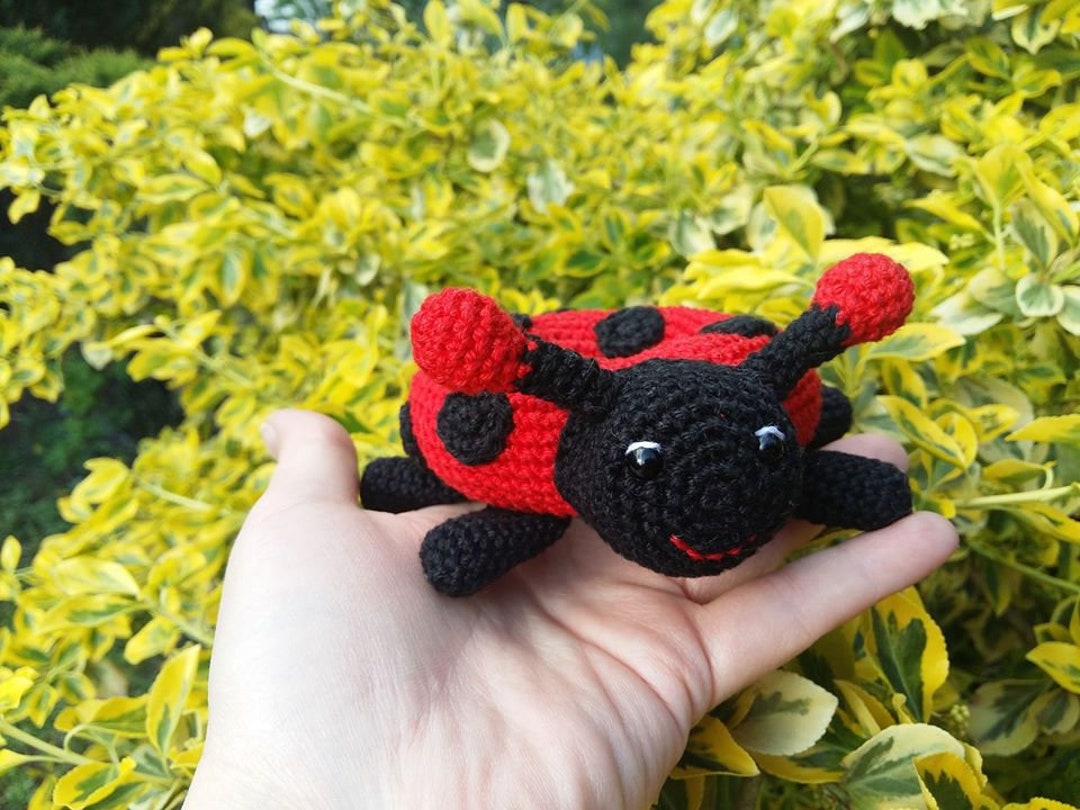 Ladybug Rattle Crochet Pattern Ladybug Donut Rattle Crochet Pattern/ Teether/ Babytoy by Dina.gurumi ...