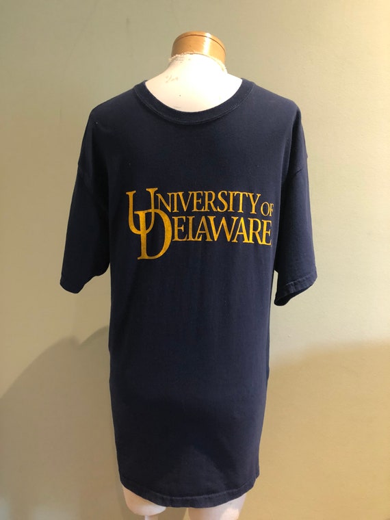 Vintage university of Delaware T-shirt | Etsy
