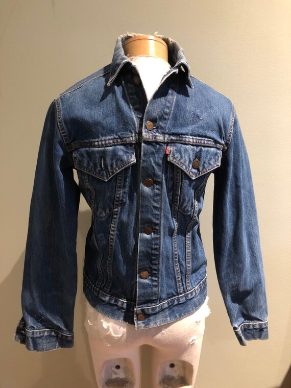 Vintage Levi's denim jacket, made in the USA, size S, men's. cotton blue type Vintage Second Hand