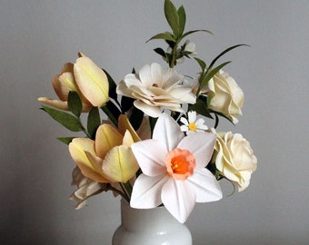 Paper flowers in a vase, paper flower centerpiece, spring flower arrangement, spring centerpiece for table, coffee table floral arrangement