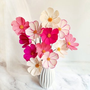 Fiori di cosmo in carta crespa, bouquet in stile fiori di campo, decorazioni estive fatte a mano, steli di fiori finti per vaso, set di idee regalo floreali realistiche