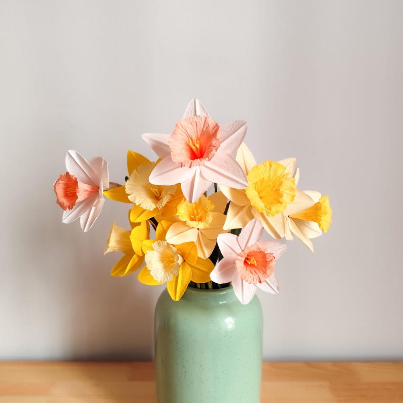 Crepe paper daffodil flowers bouquet, handmade everlasting spring decor, floral home gift image 12