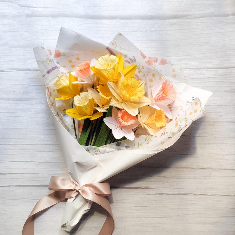 Crepe paper daffodil flowers bouquet, handmade everlasting spring decor, floral home gift image 3
