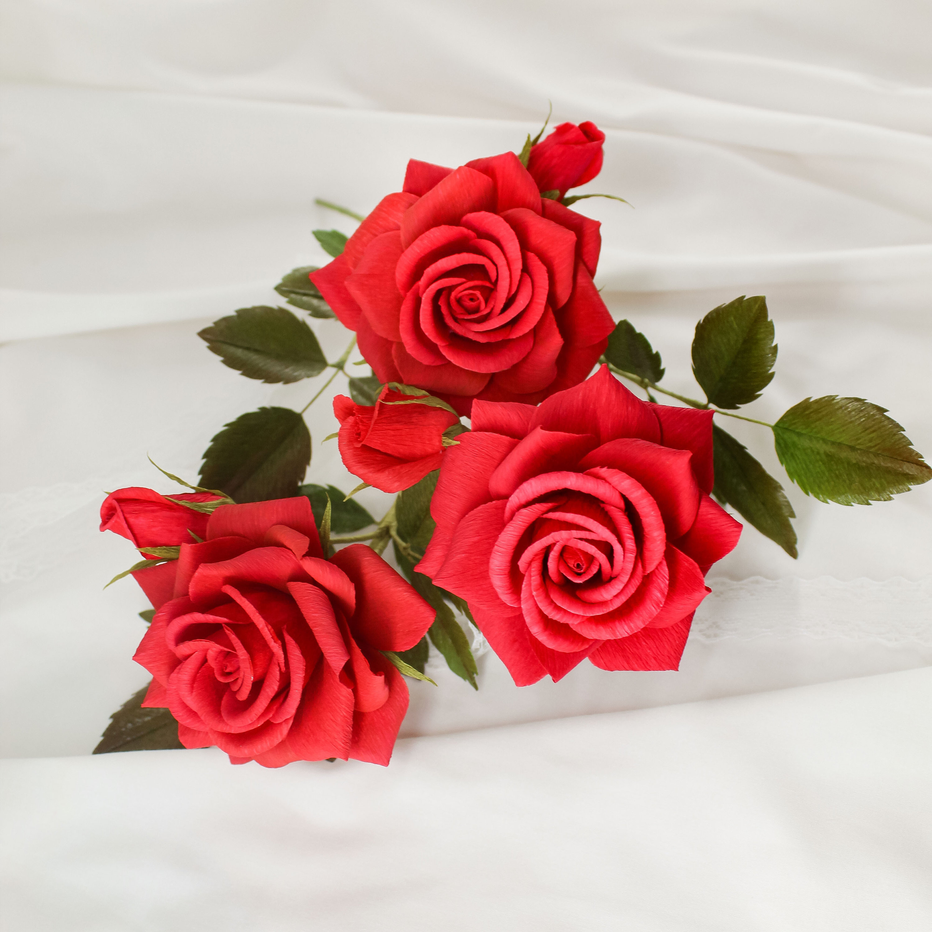 Ramo de rosas rojas de papel Ramo de flores de papel crepé - Etsy España