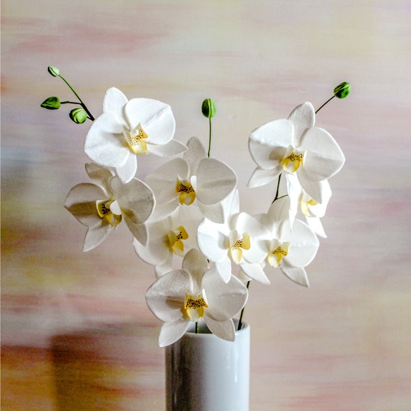 Fleur d'orchidées en papier faite main, fleurs en papier crêpe réalistes, fleurs tropicales pour la décoration, tige d'orchidée artificielle, composition florale d'été