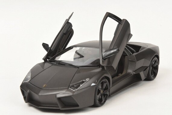 bburago lamborghini reventon 1 18