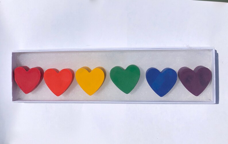 Rainbow Heart Crayon Set