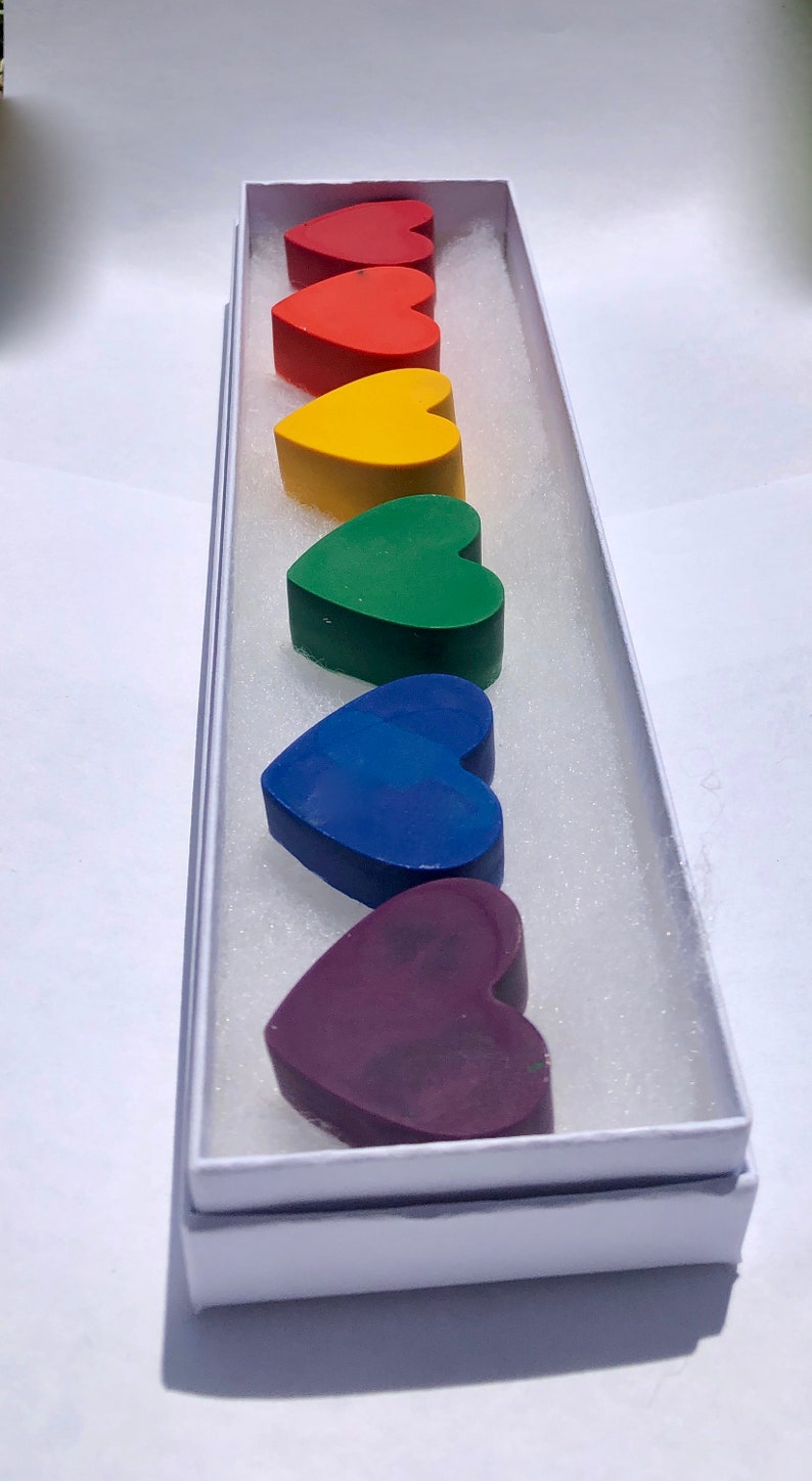 Rainbow Heart Crayon Set