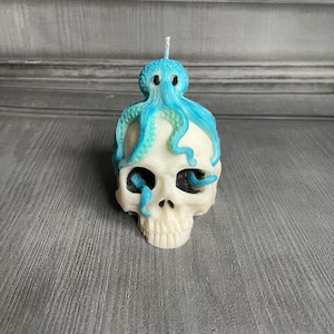 Octopus and skull candle, Nautical skull, Ocean candle, Gothic candle, Decorative skull candle, Dark decor, Gothic gifts, Home decor