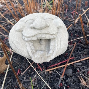 Rock Face, Garden Rock, Garden Decor, Garden Faces, Cement Rock, Garden Statue, Cement Face