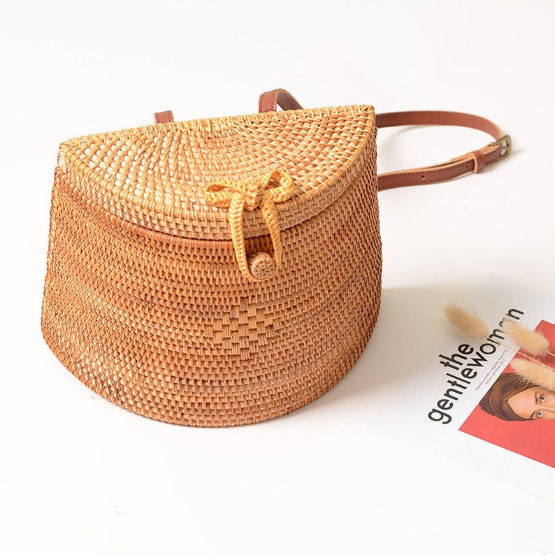 New Handmade Woven Rattan Backpacks Women PU Leather Bow Hasp Inside Blue Flowers Print Backpack Ladies Double Straps Bags B59